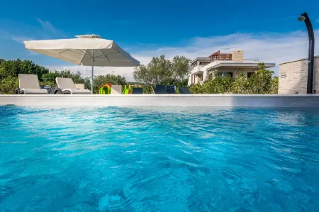 Apartments Sun Resort Nikolina Отели в г. Дебељак