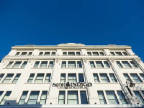 ホテル インディゴ カーディフ by IHG カーディフのホテル