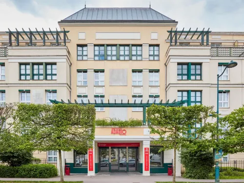Aparthotel Adagio Val d'Europe près de Disneyland Paris Hotel di Serris