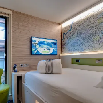 ハブ バイ プレミア イン エディンバラ Cc ローズ ストリート プリンシズ・ストリート周辺のホテル