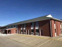 Travelodge by Wyndham Lincoln South