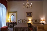 Hotel la Luna - balcony