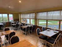 Guesthouse Stöng and Cottages Hotels in Laugar