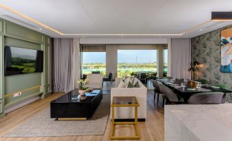Steyn City Hotel by Saxon