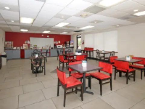 Americas Best Value Inn Pilot Mountain Hoteles en Condado de Surry