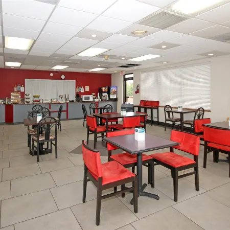 Americas Best Value Inn Pilot Mountain