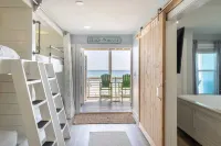Backyard Beach by AvantStay Oceanfront Destin Paradise