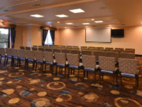 Holiday Inn Express & Suites LATHROP by IHG Hoteles en Lathrop