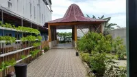Hotel Nasional Hotel dekat Caritas Market
