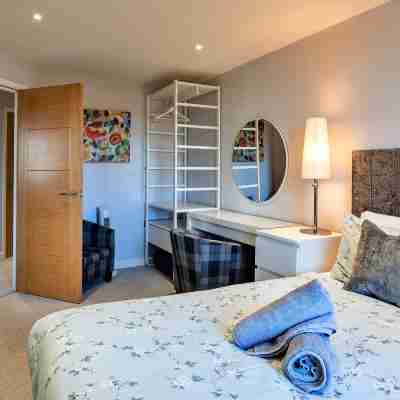 Number 10, Montpellier Apartments Rooms