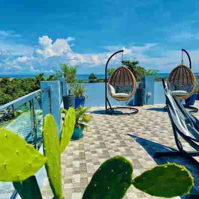 Your Perfect Hideaway, Uncompromised Comfort, and Much More! Rooms