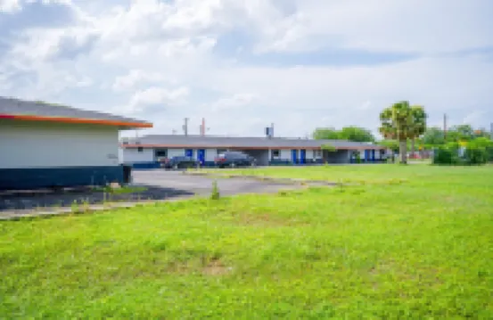 OYO 阿拉莫綠洲酒店及套房 聖安東尼奧