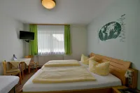 Café Und Hotel Zum Grünen Baum Hotels in Neustadt bei Coburg