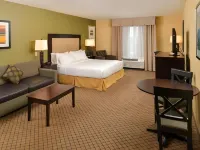 Holiday Inn Express Woodland