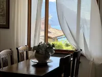 Spacious 95 sqm newly renovated vacation home with breathtaking views Hotel di Menaggio
