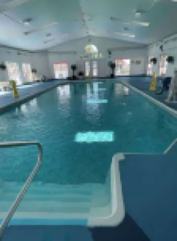 Cozy Coastal 2-bedroom condo with AC, WiFi in welcoming Saco