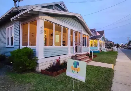 The Neigh-Neigh - Location! Location! Location!