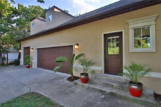 Spacious, Newly Remodeled Home Near I-35 in Edmond