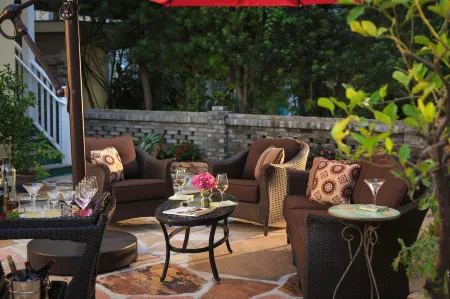 Azalea Inn and Villas