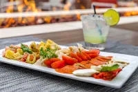 Cambria Hotel Rock Hill - University Center - Frühstück