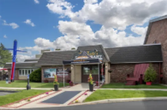 โรงแรมเบสท์เวสเทิร์นพลัส คีน โรงแรมในคีน