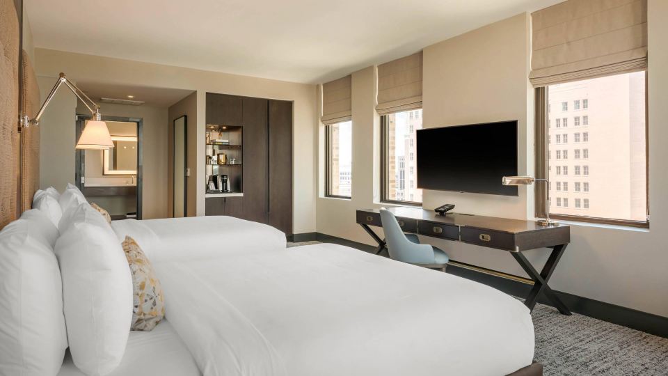 Cambria Hotel Houston Downtown Convention Center