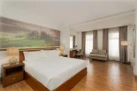 Hotel Carlito Tagaytay فنادق في تاغايتاي