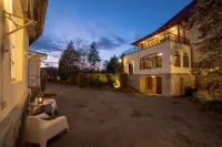 Zaivan Retreat Hotels in 