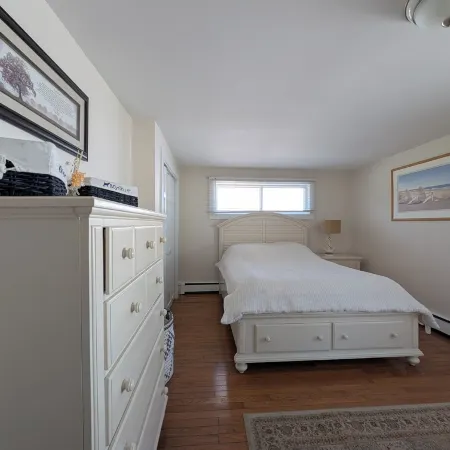 Private Resort Style Hyannis Property. Heated Pool, Playground&Basketball Court