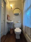 Charming 3-bedroom house with AC, WiFi in Peekskill Hotel a Peekskill