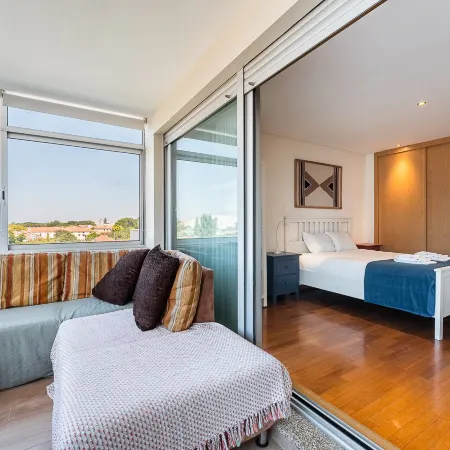 GuestReady - Modern haven with a balcony