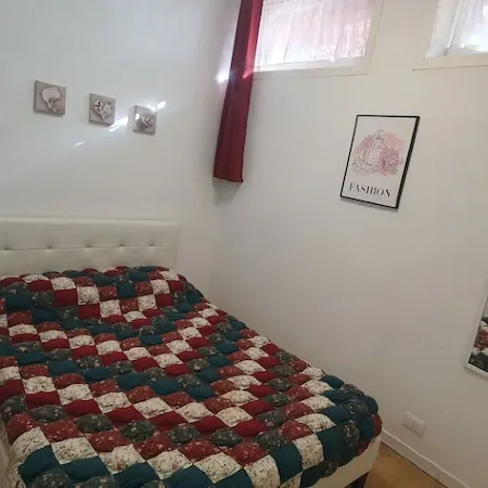 Marina di San Nicola holiday home with garden