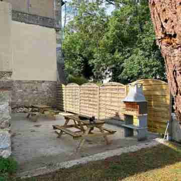 Cosy accommodation close to station/centre/Blossac Hotel Exterior