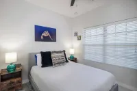 West Bay Oasis: 2BR Condo w/Pool