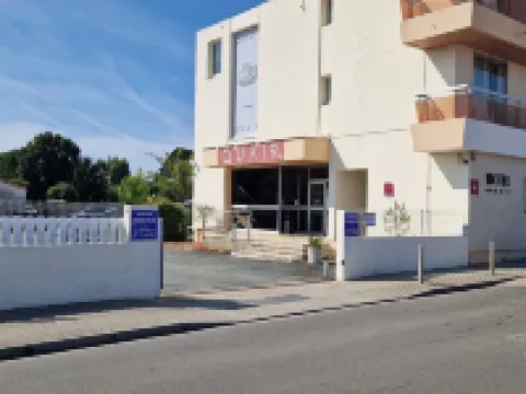 Cit'Hôtel le Quai 9 Hotels in Challans