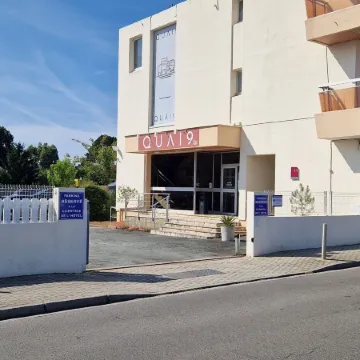 Cit'Hôtel le Quai 9