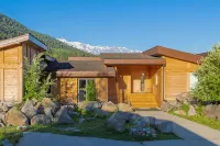 Private house in Mestia with 6 bedrooms Hotels in 