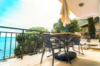 Casdanna 1: Sea View, 17 m² Terrace, 150  from the Beach, Garage & Wi-Fi