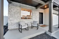 Spacious Lakeside Lights home, serene neighbor in American Fork near the Trax. Hotels in American Fork