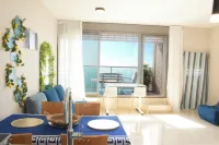 Beachfront Bliss. 3 bedroom. Privacy