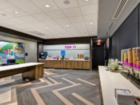 Tru by Hilton Syracuse North Airport Area Hotels in Onondaga County