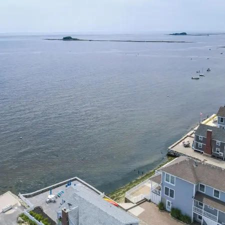 Cozy Westbrook Vacation Rental - Walk to Beach!