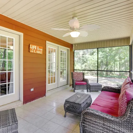 Charming Abbeville Home w/ Private Boat Dock!
