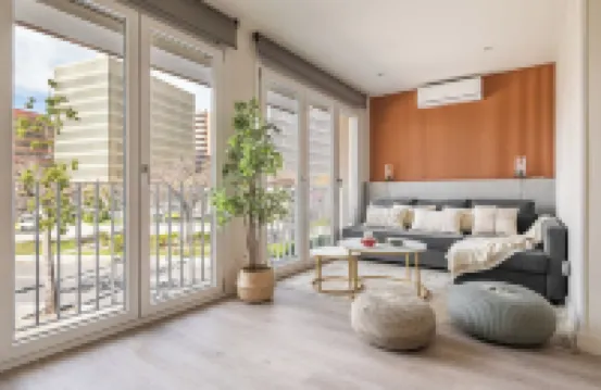 Nordic style apartment near Plaza España