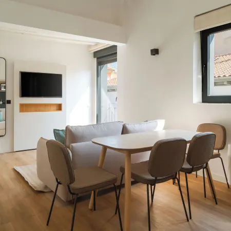 limehome Pamplona Hilarión Eslava
