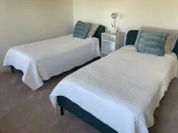 3/2 spacious house w/ screened in pool perfect for a BIG Family.getaway