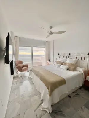 Duplex apartment with sea views La Herradura