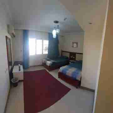 Charming 2-bedroom apartment in Sharm el sheikh with AC & High-speed Wi-Fi. Rooms