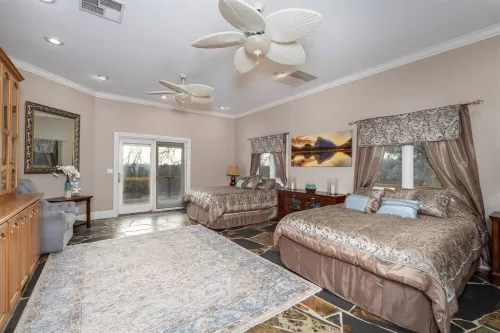 Yosemite & Bass Lake 6 bedrooms, sleeps 18 - Coarsegold Villa Hotels in Coarsegold