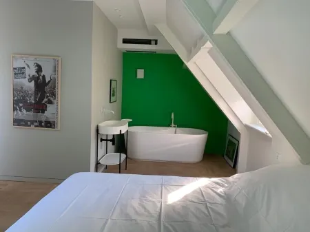 Bohemian Comfort Right at the Beach Отели рядом с достопримечательностью «Мус»